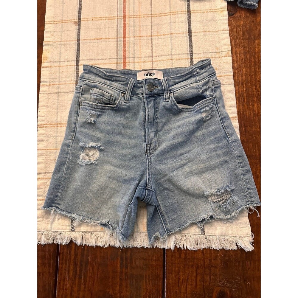 Mica Los Angeles mid rise shorts 26”
